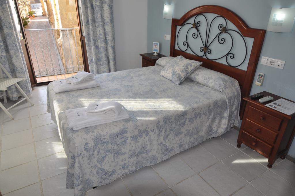 Hostal Azahar Cordoba Luaran gambar