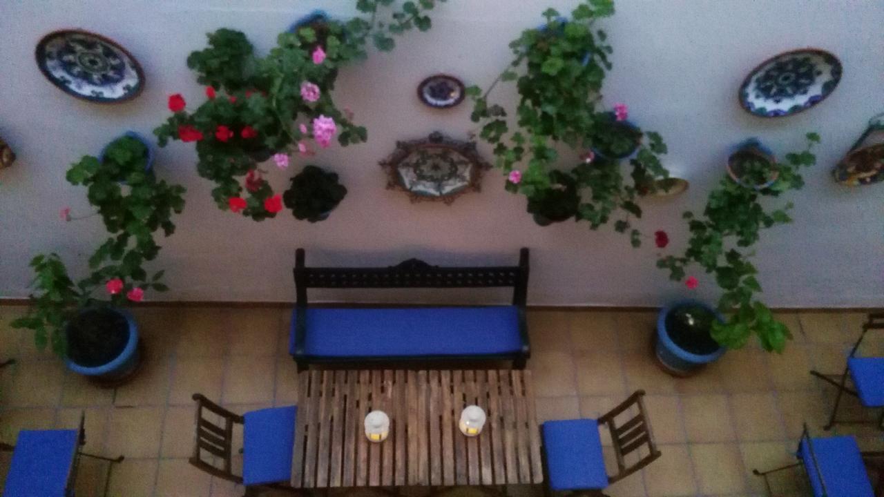 Hostal Azahar Cordoba Luaran gambar