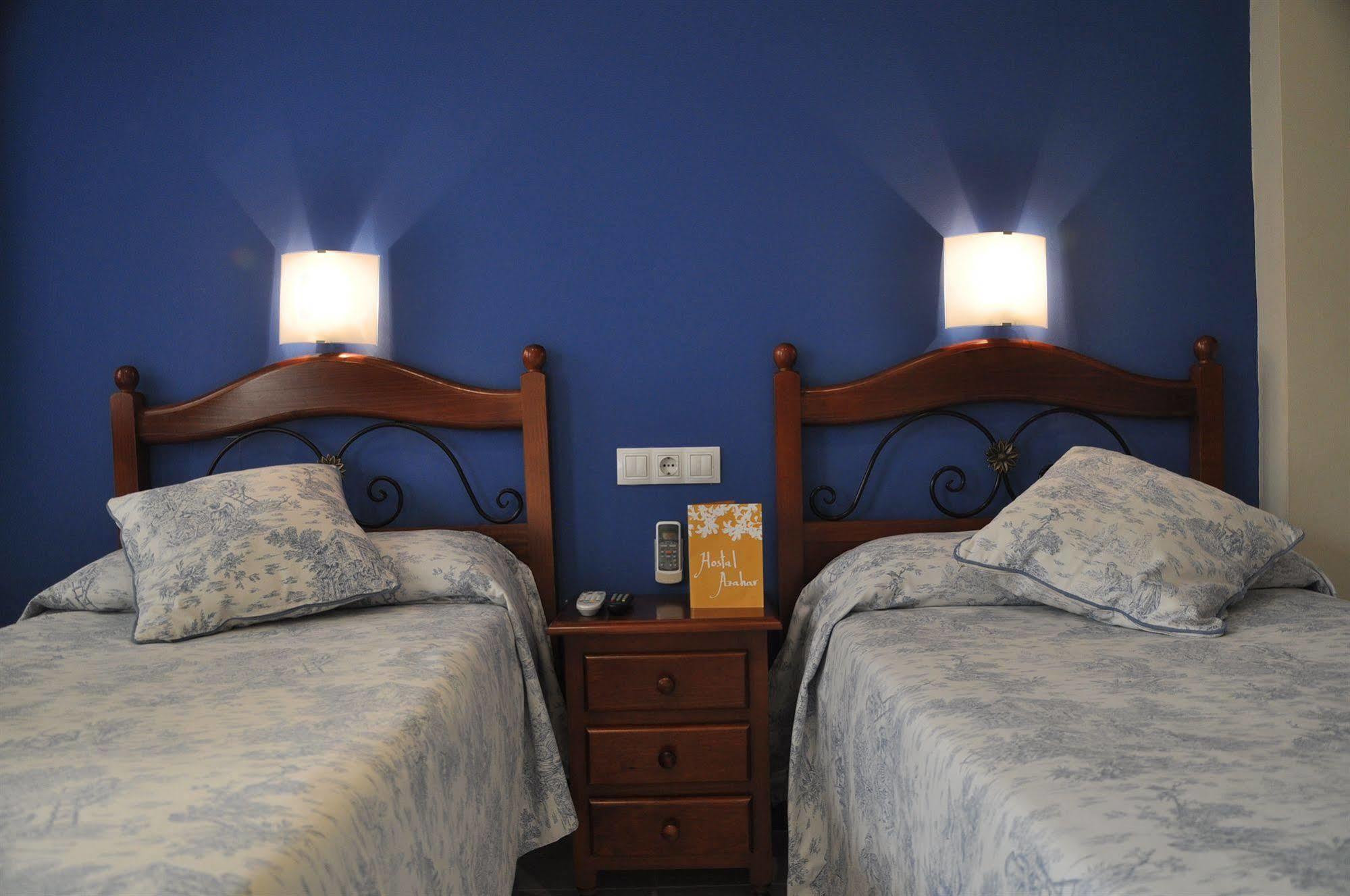 Hostal Azahar Cordoba Luaran gambar