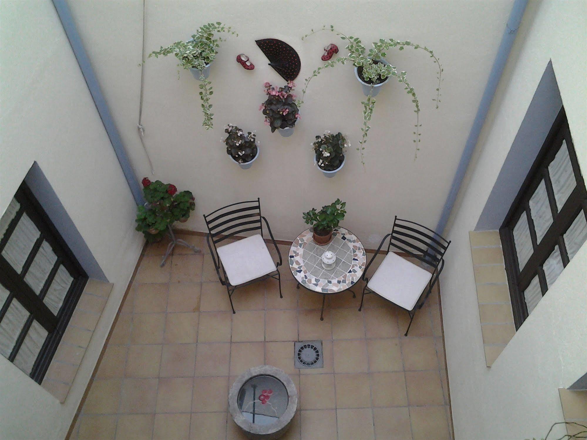 Hostal Azahar Cordoba Luaran gambar