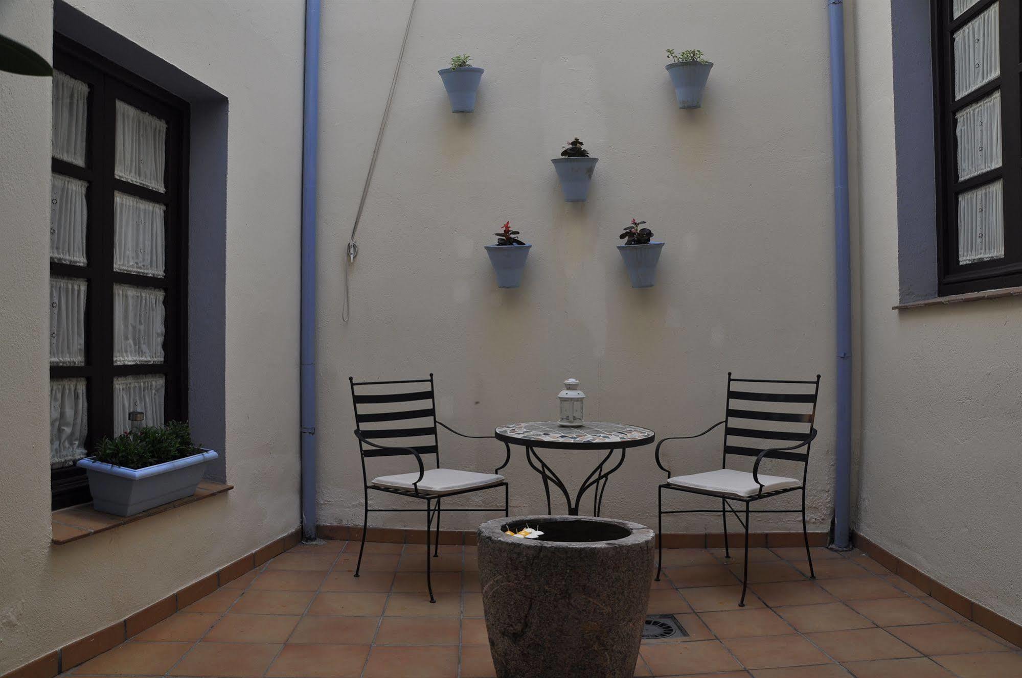 Hostal Azahar Cordoba Luaran gambar