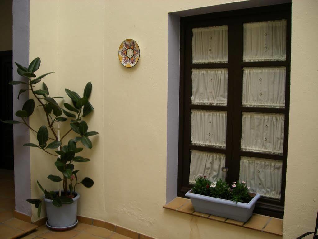 Hostal Azahar Cordoba Luaran gambar